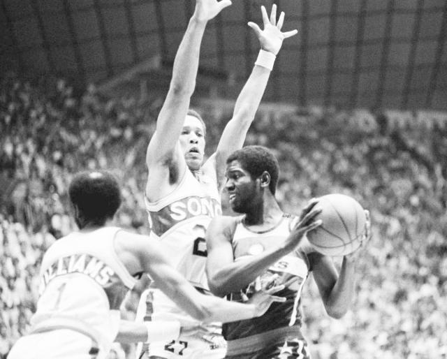 他曾到访中国和八一男篮交手 如今迈入名人堂大门